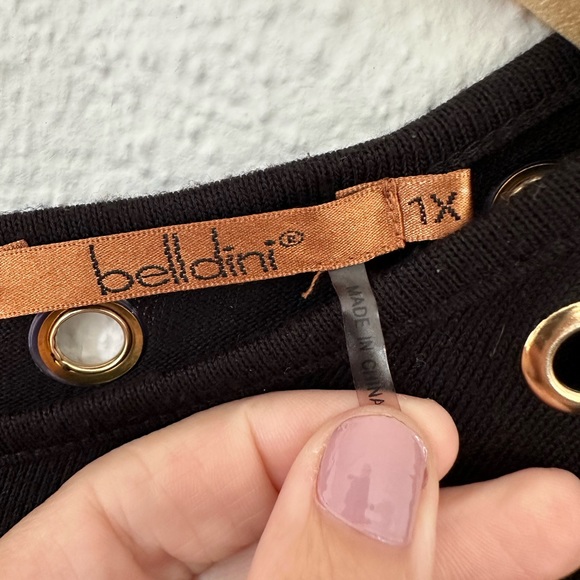 Belldini Black Knit Blouse Gold Rivets Neckline & Exposed Back Zipper Size 1X - Picture 10 of 13